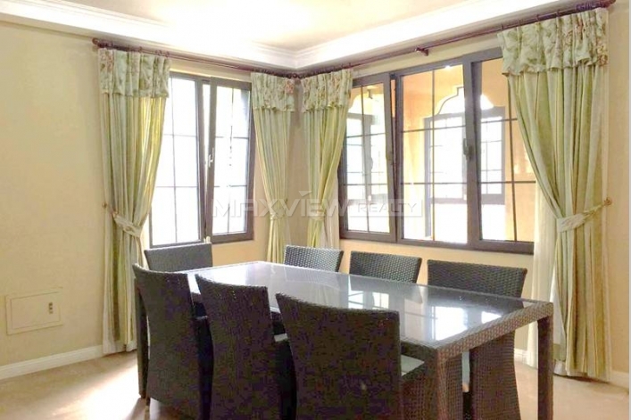Rent a sought-after  house of Rose & Gingko Villa in Beijing 5bedroom 347sqm ¥42,000 BJ0001528