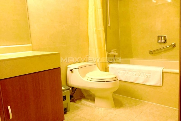 Excellent villa  in East Lake Villas rental Beijing 4bedroom 380sqm ¥70,000 BJ0001559
