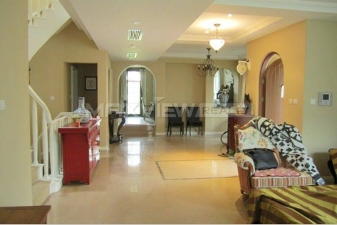 Rent a sought-after  house of Rose & Gingko Villa in Beijing