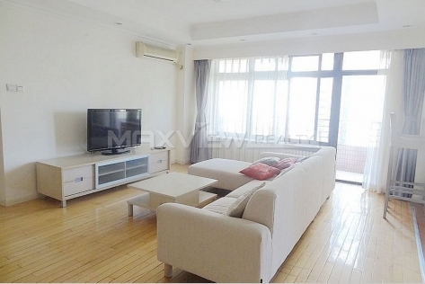 A smart 2brapartment rental in Parkview Tower apartment in Beijing