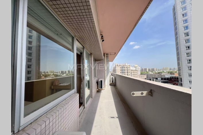 Jiuxian Apartment